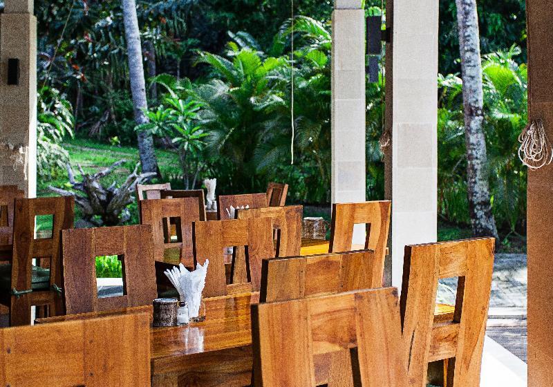 فندق Kebun Villas & Resort