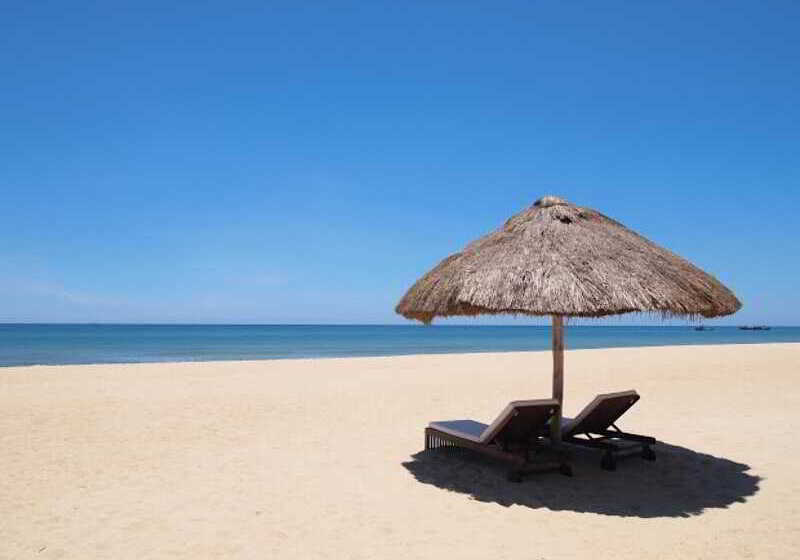 هتل Lapochine Beach Resort