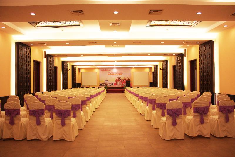 هتل Lapochine Beach Resort