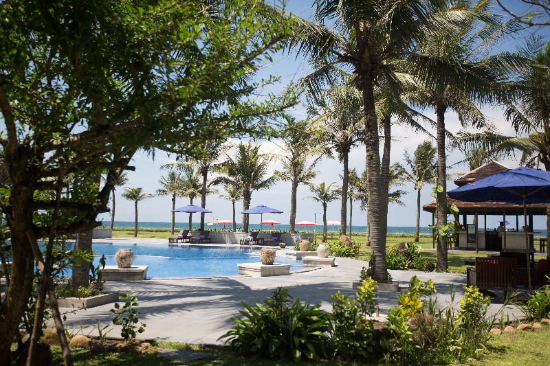 هتل Lapochine Beach Resort