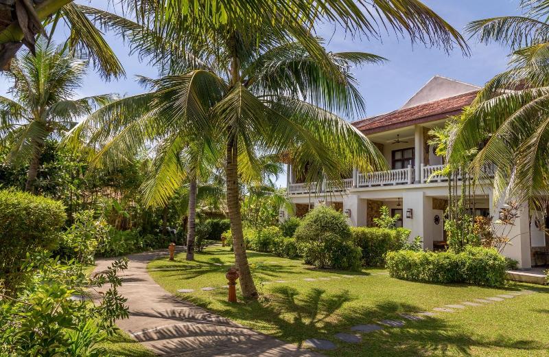 هتل Lapochine Beach Resort