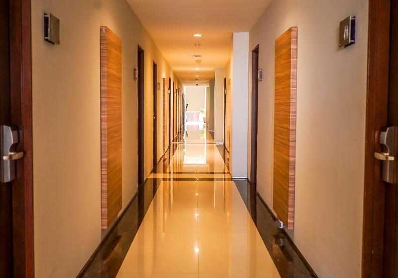 Lombok Plaza Hotel And Convention