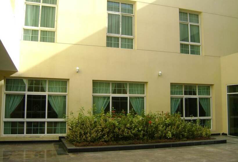 Отель London Suites