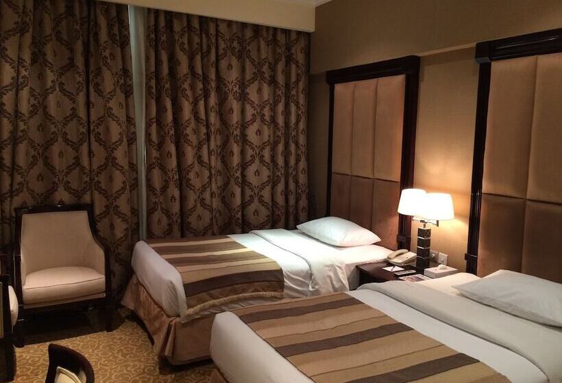 Отель London Suites