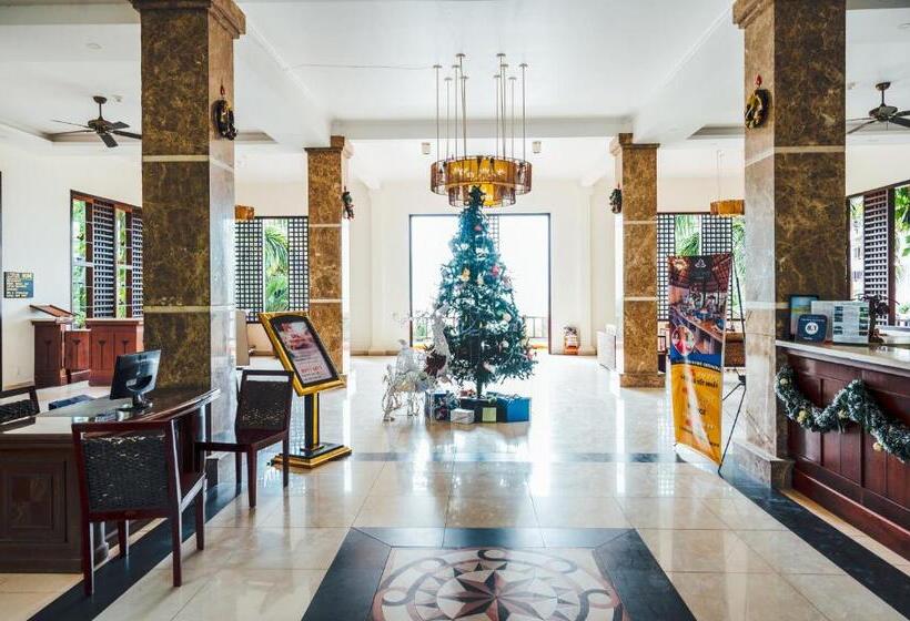 هتل Lotus Muine Resort & Spa