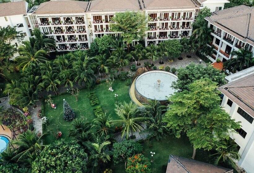 هتل Lotus Muine Resort & Spa