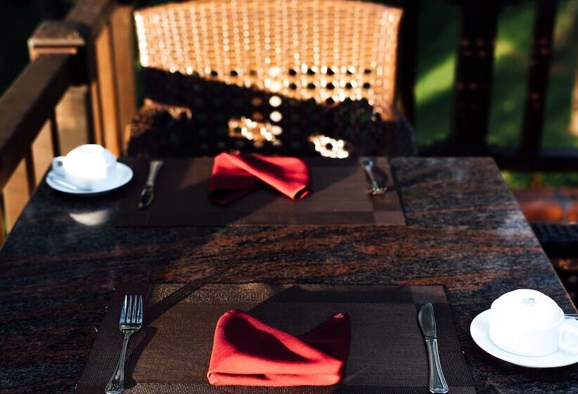 هتل Lotus Muine Resort & Spa