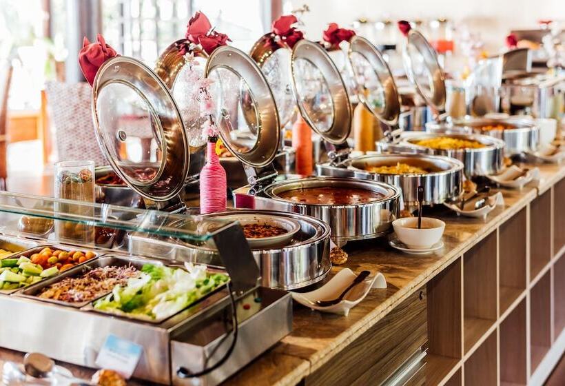 هتل Lotus Muine Resort & Spa