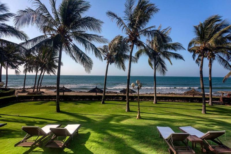 هتل Lotus Muine Resort & Spa