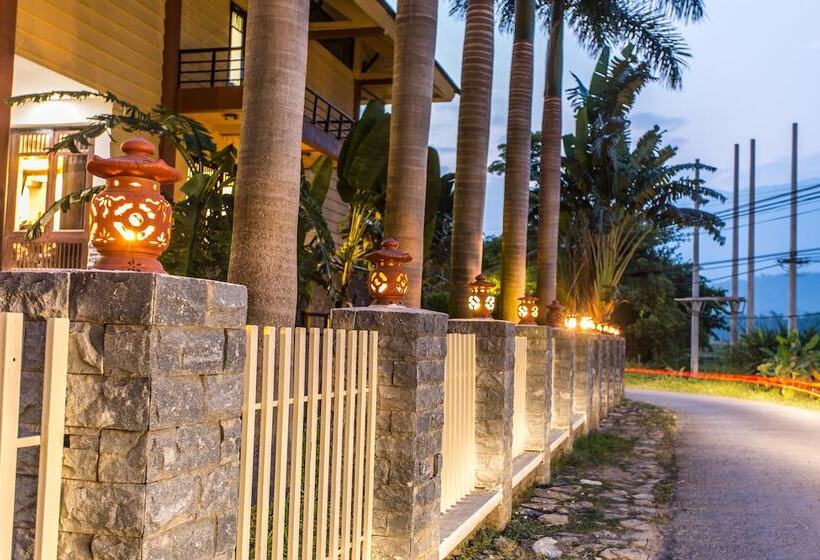 هتل Mai Chau Lodge