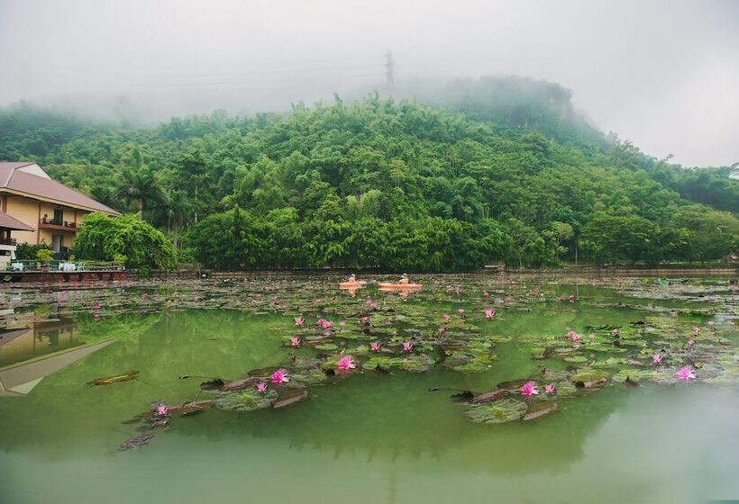 هتل Mai Chau Lodge