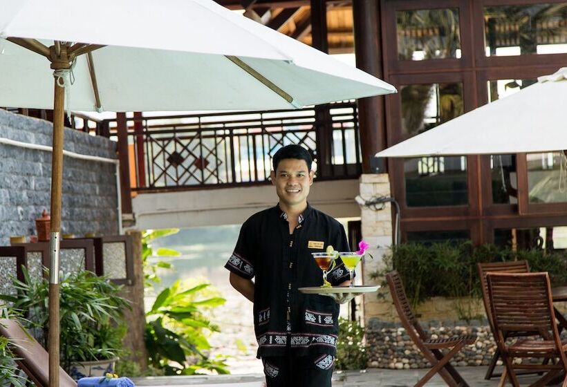 هتل Mai Chau Lodge