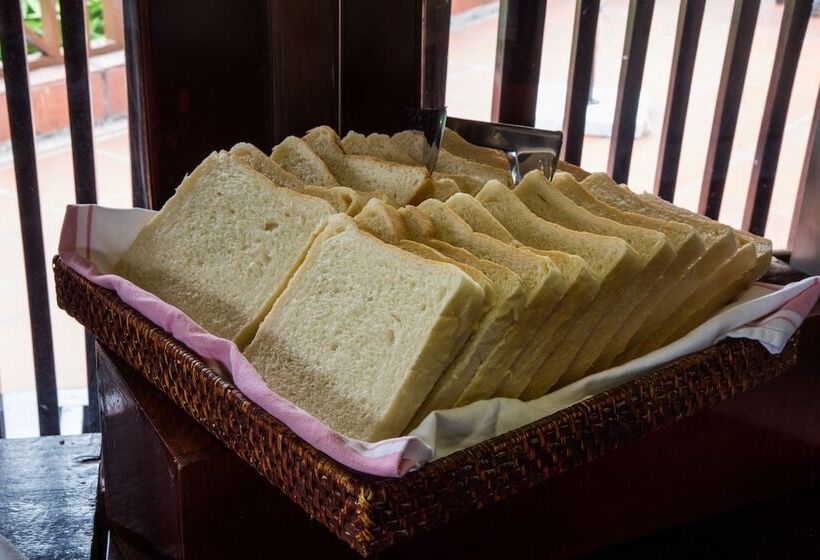 هتل Mai Chau Lodge