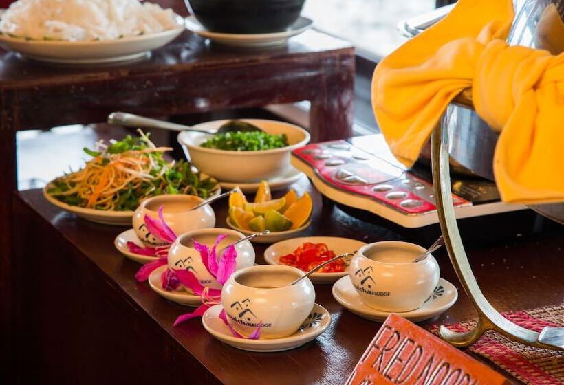 هتل Mai Chau Lodge