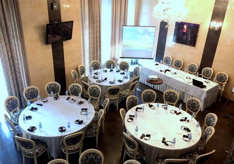 Manhattan Hotel & Restaurant