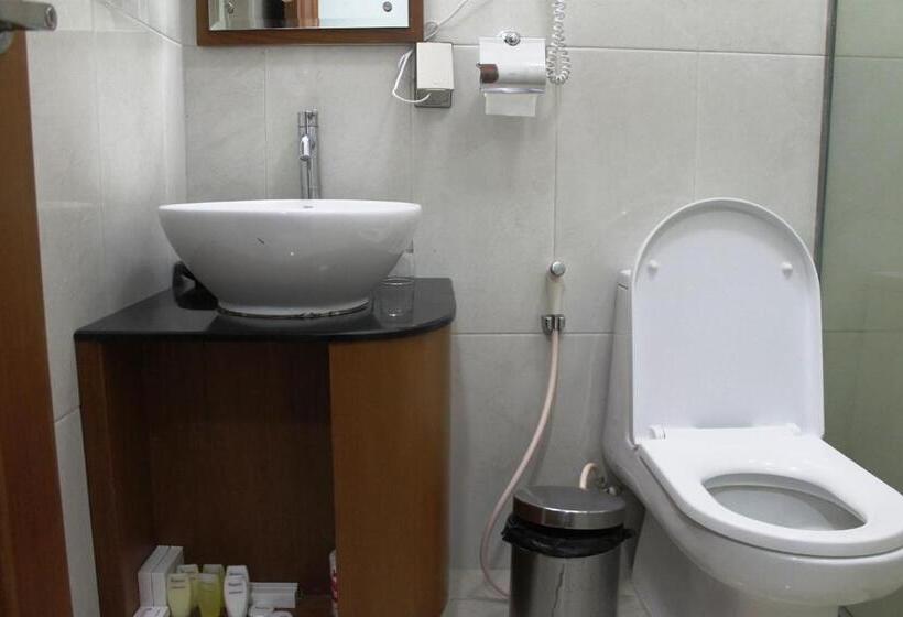 בית מלון כפרי Manohara Resort