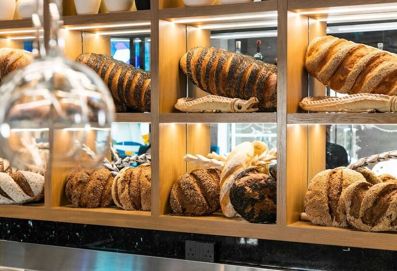 هتل Marina Byblos