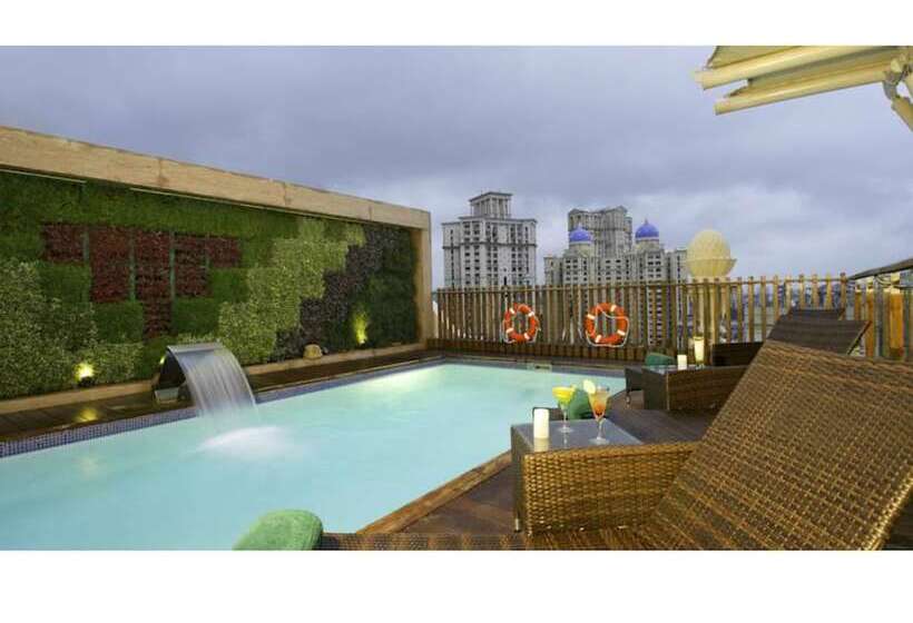 هتل Meluha The Fern