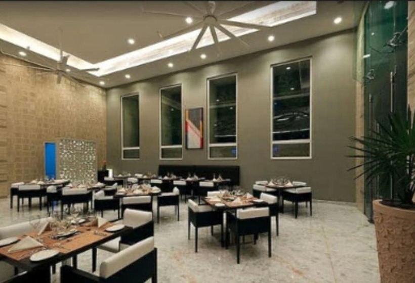 هتل Meluha The Fern