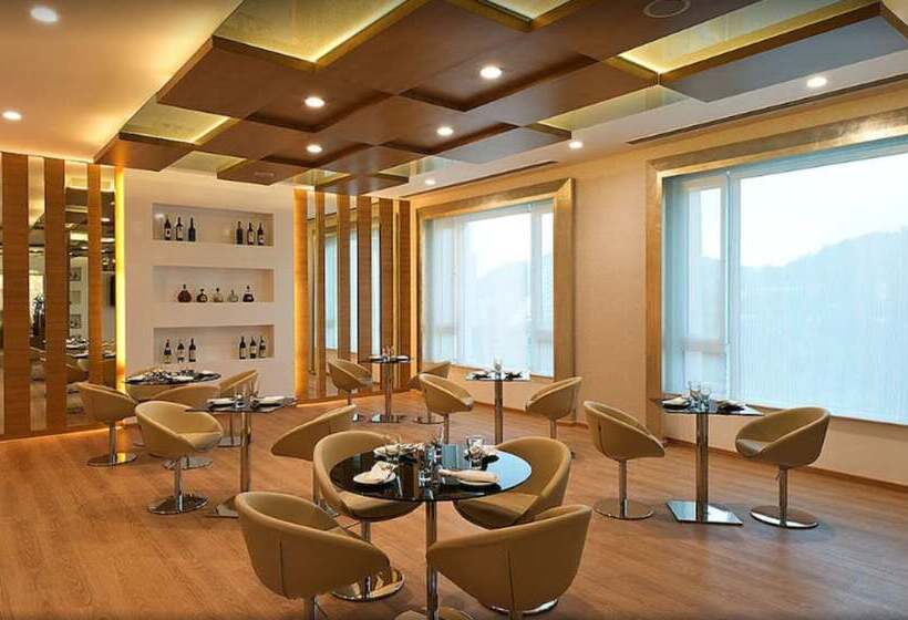 هتل Meluha The Fern