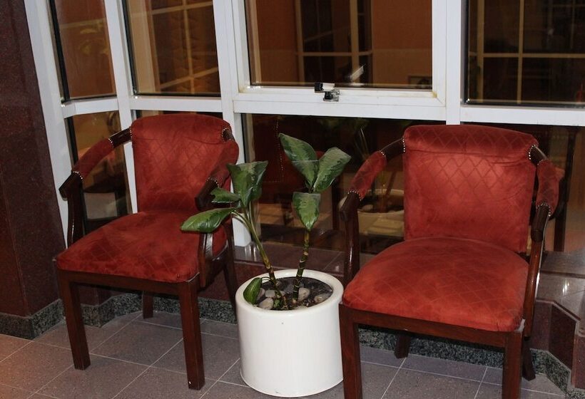 Отель Mount Royal