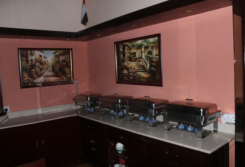 Отель Mount Royal