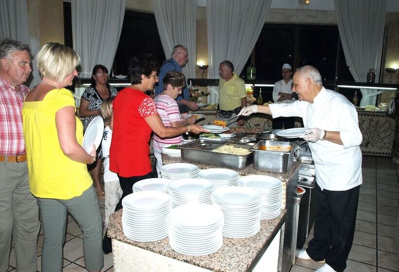 酒店 Palmyra Golden Beach Families And Couples