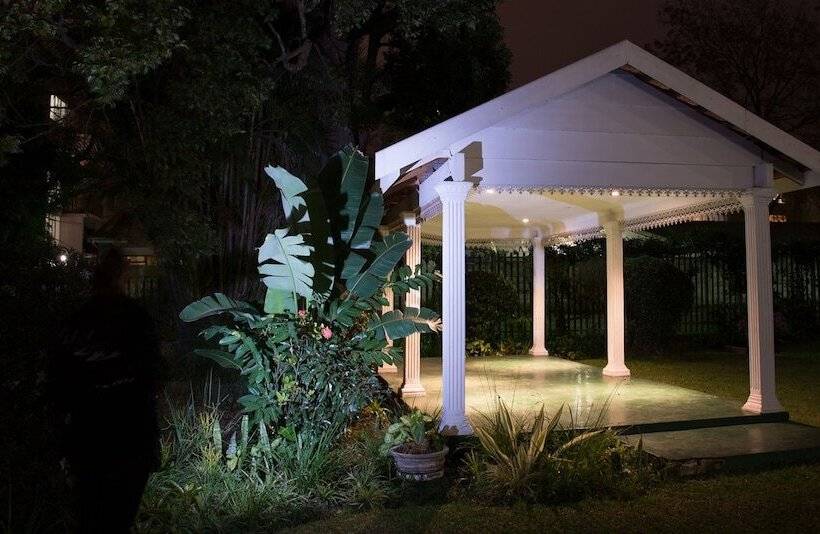 בית מלון כפרי Premier Splendid Inn Pinetown