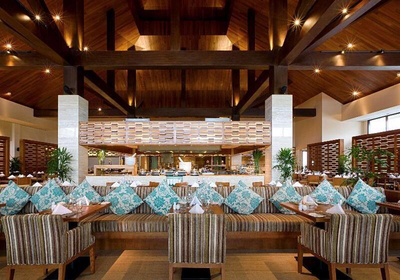 هتل Pullman Danang Beach Resort