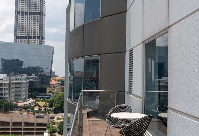 Radisson Blu Gautrain Hotel, Sandton Johannesburg