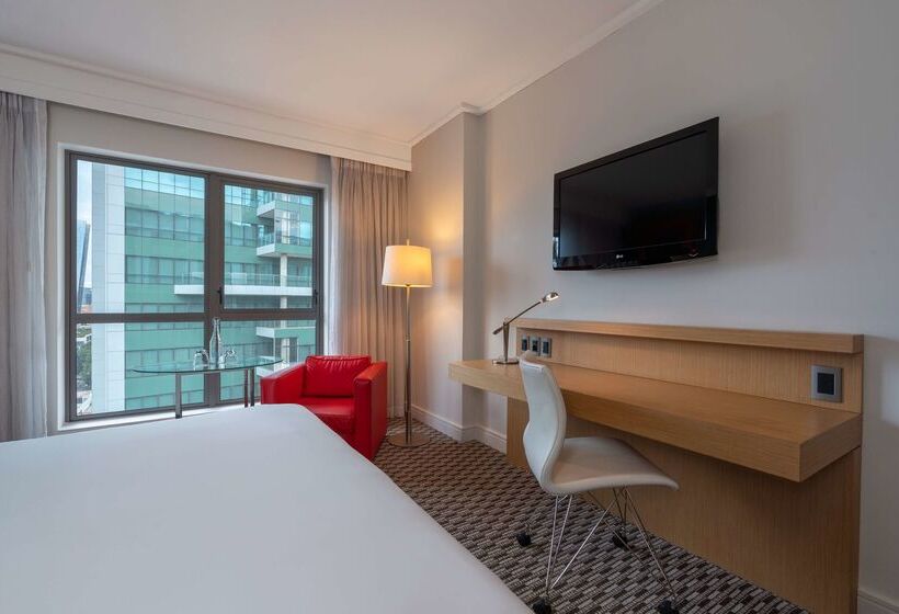 Radisson Blu Gautrain Hotel, Sandton Johannesburg