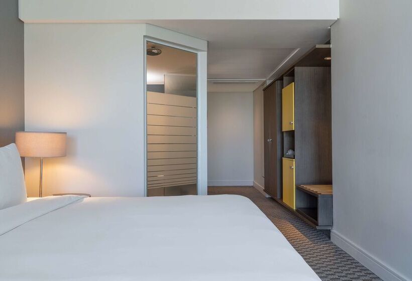 Radisson Blu Gautrain Hotel, Sandton Johannesburg