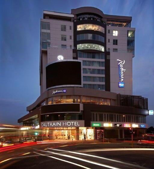 Radisson Blu Gautrain Hotel, Sandton Johannesburg