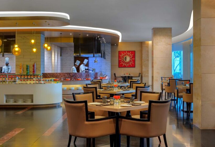 Отель Radisson Gurugram Udyog Vihar