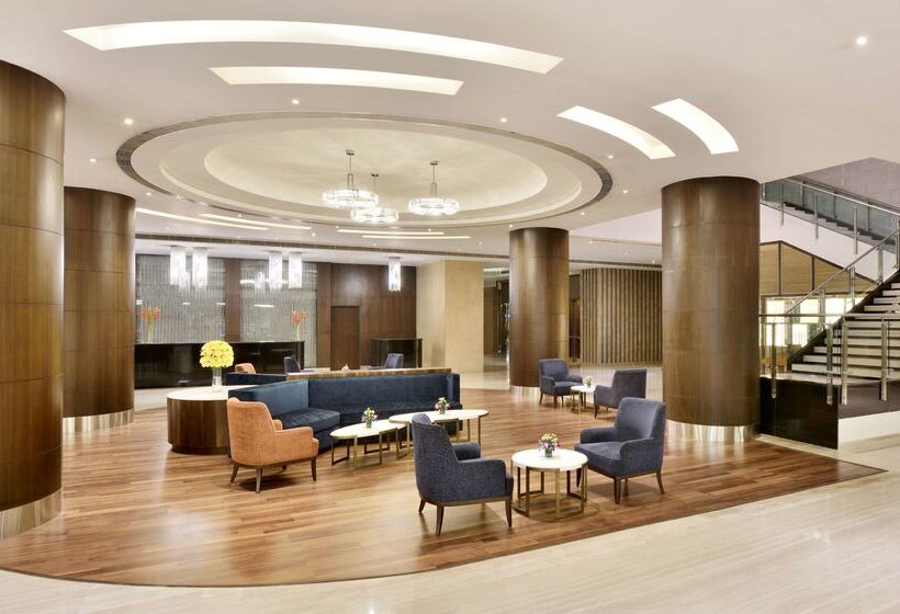 Отель Radisson Gurugram Udyog Vihar