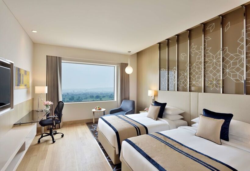 Отель Radisson Gurugram Udyog Vihar