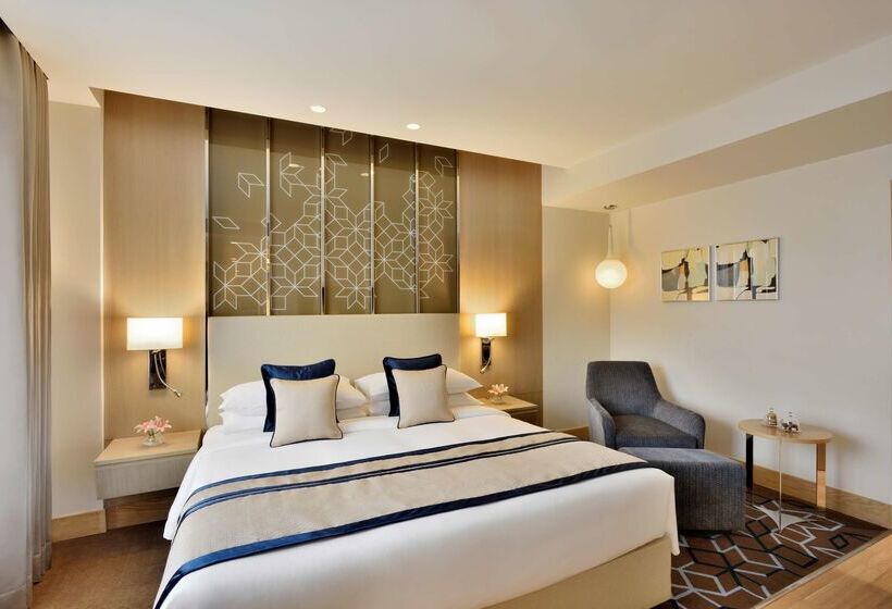 Отель Radisson Gurugram Udyog Vihar