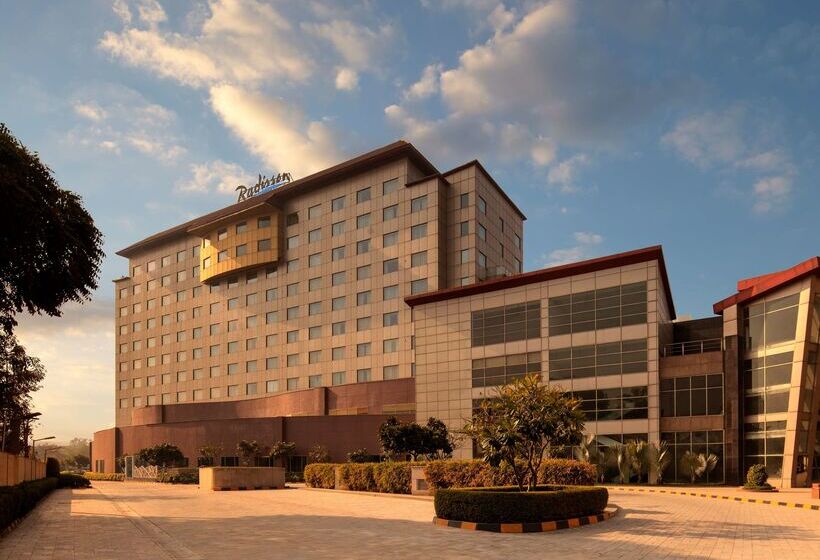Отель Radisson Gurugram Udyog Vihar