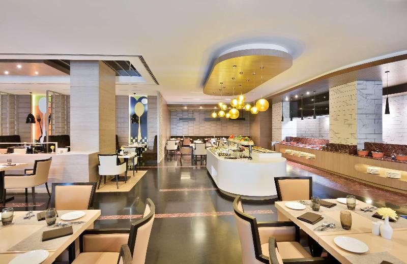 Отель Radisson Gurugram Udyog Vihar