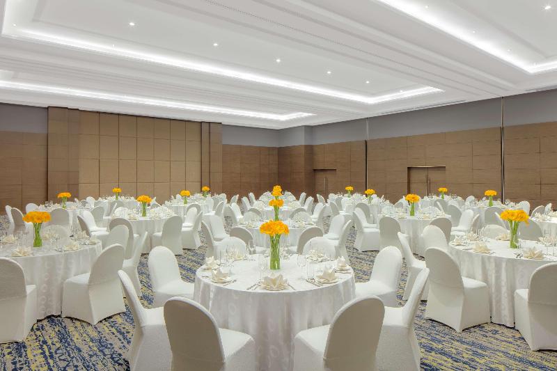 Отель Radisson Gurugram Udyog Vihar