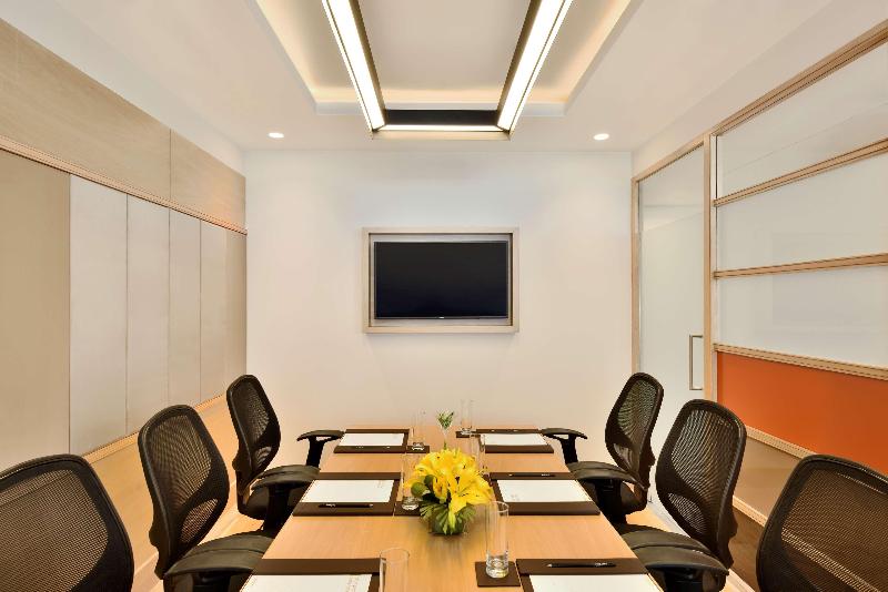 Отель Radisson Gurugram Udyog Vihar