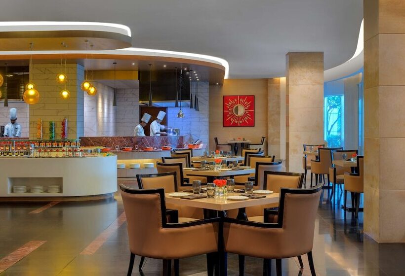 Отель Radisson Gurugram Udyog Vihar
