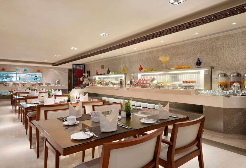 ホテル Ramada Downtown Abu Dhabi