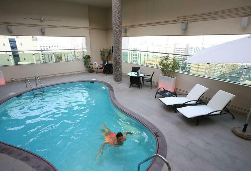 ホテル Ramada Downtown Abu Dhabi