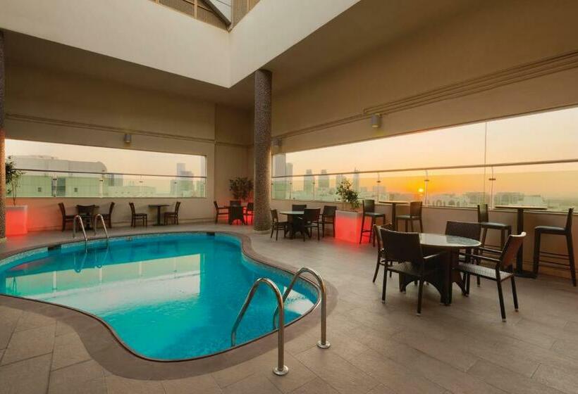 ホテル Ramada Downtown Abu Dhabi