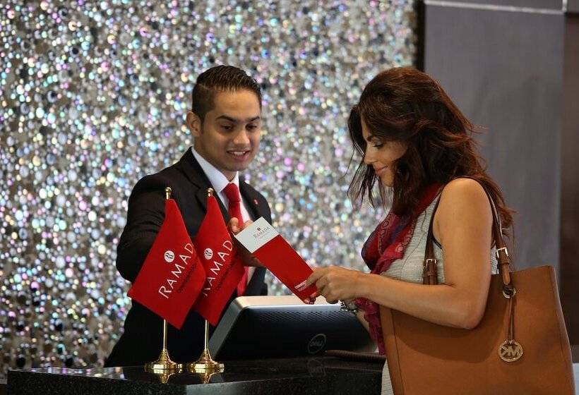 ホテル Ramada Downtown Abu Dhabi