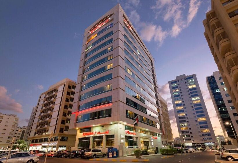 ホテル Ramada Downtown Abu Dhabi