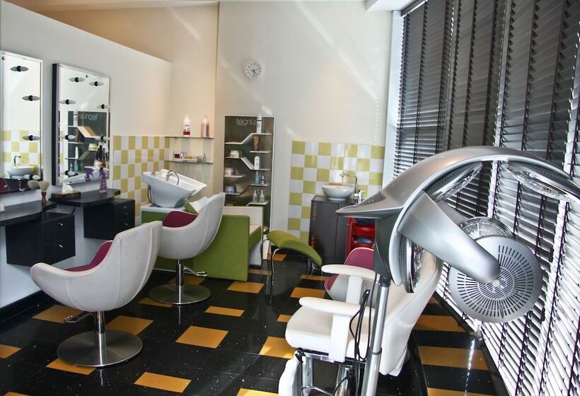 Отель Ramee Rose