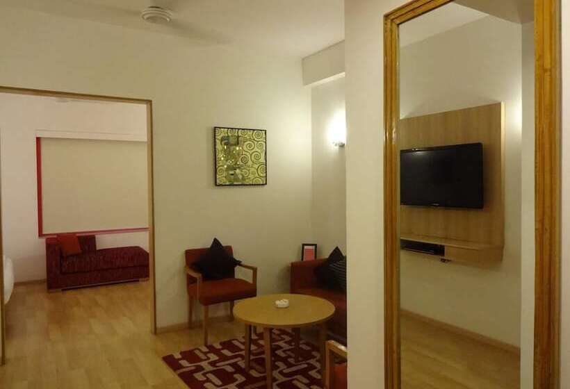 Red Fox By Lemon Tree Hotels, Hyderabad