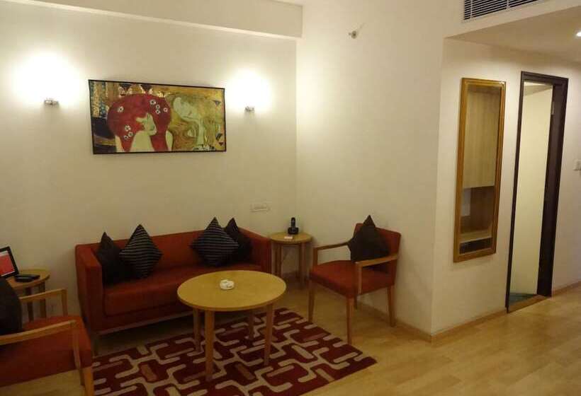 Red Fox By Lemon Tree Hotels, Hyderabad